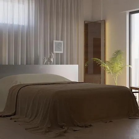 Elda Yellow Palace, Pazari I Ri ティラナ