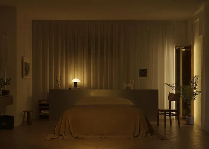 Elda Yellow Palace, Pazari I Ri * تيرانا