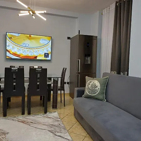 Elda Yellow Palace, Pazari I Ri 公寓 地拉那