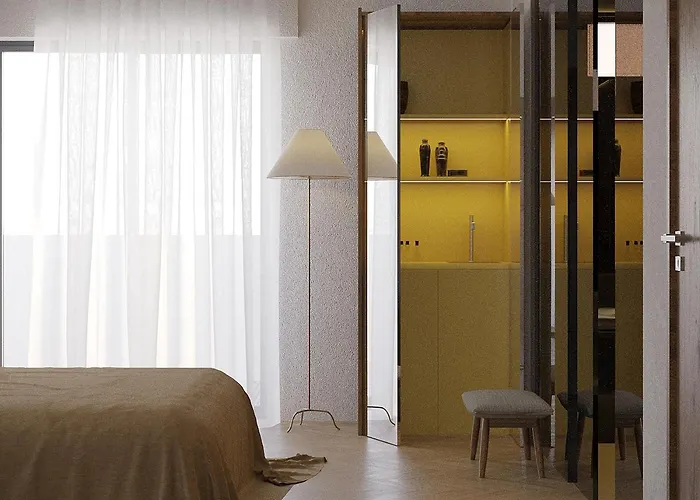 Elda Yellow Palace, Pazari I Ri 公寓